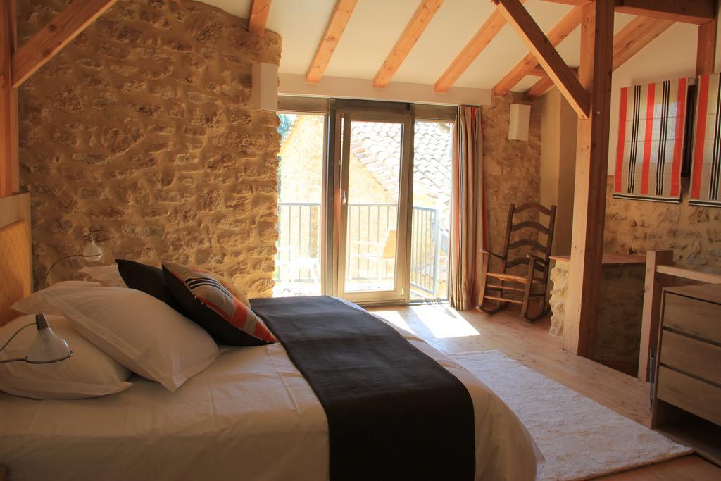 Hollyoaks Estate Hotel Saint-Pons-la-Calm Camera foto