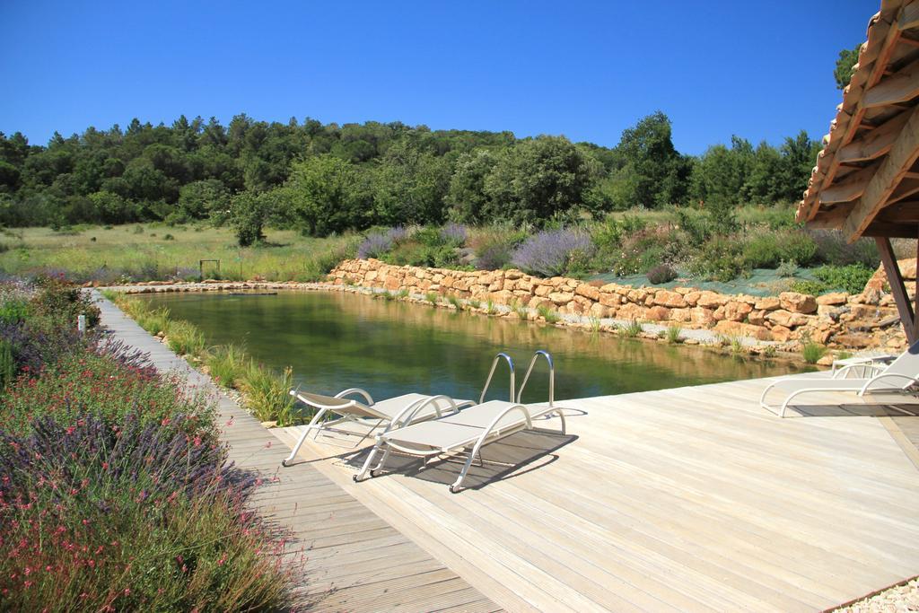 Hollyoaks Estate Hotel Saint-Pons-la-Calm Esterno foto