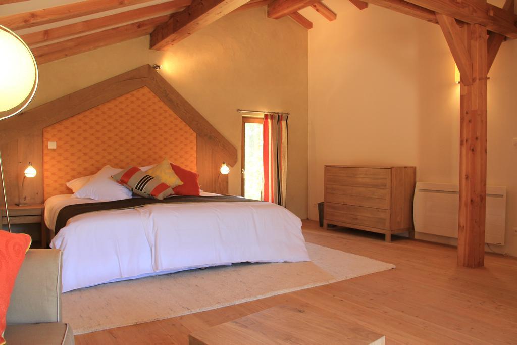 Hollyoaks Estate Hotel Saint-Pons-la-Calm Camera foto