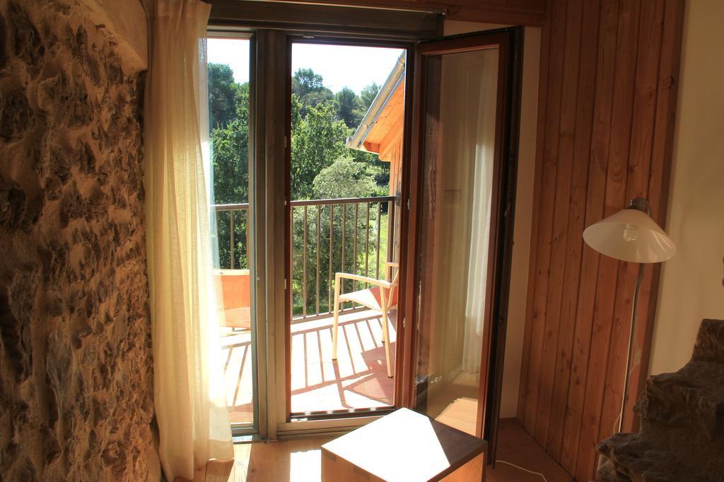 Hollyoaks Estate Hotel Saint-Pons-la-Calm Camera foto
